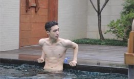 娱乐爆料牛奶肌男星,揭秘娱乐圈的清新魅力代表